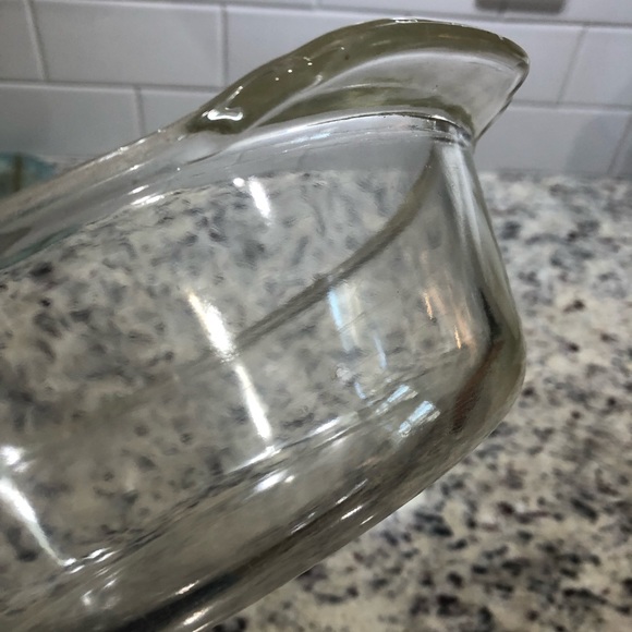 vintage glass Fire King 1.5 quart casserole baking dish - Picture 6 of 6
